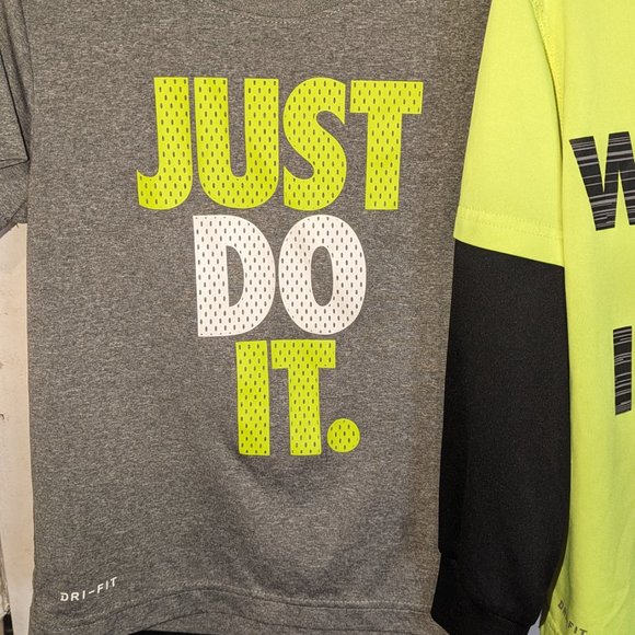 Boy's Nike 3-piece Outfit size small - Picture 3 of 6